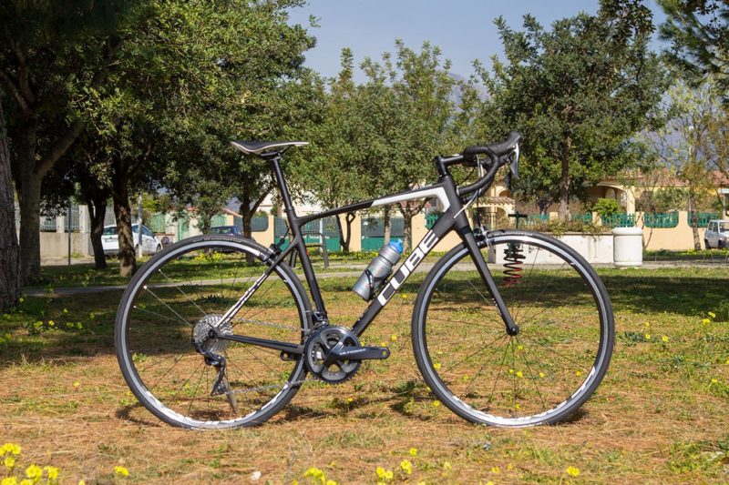 Cube Road bike for rental 2019