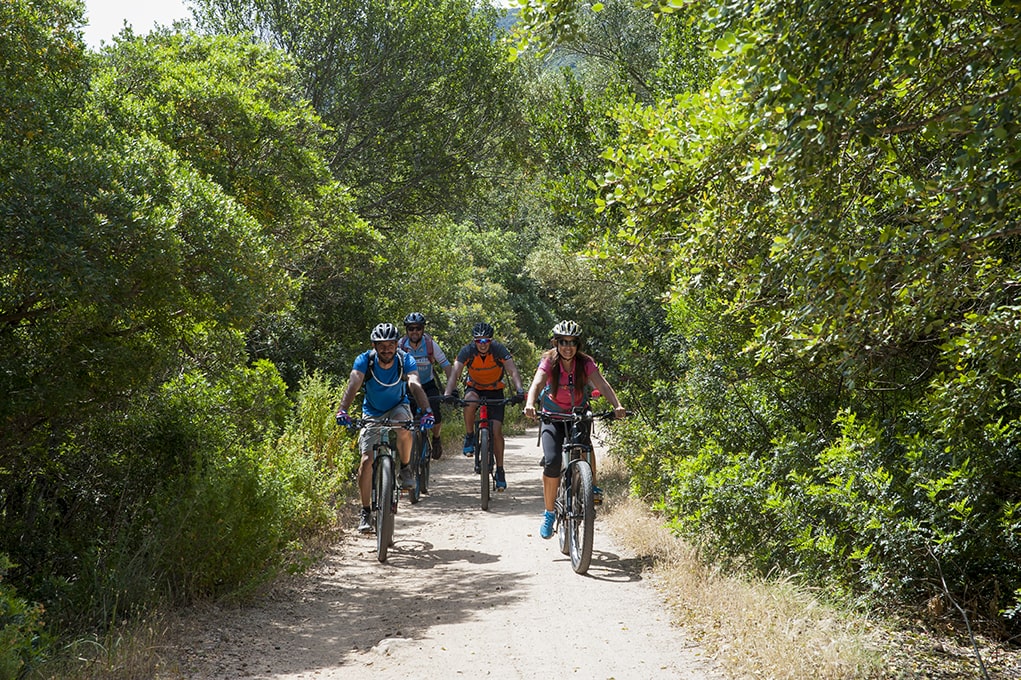 escursione-guidata-in-mountain-bike-sardegna-min bike tour a pula